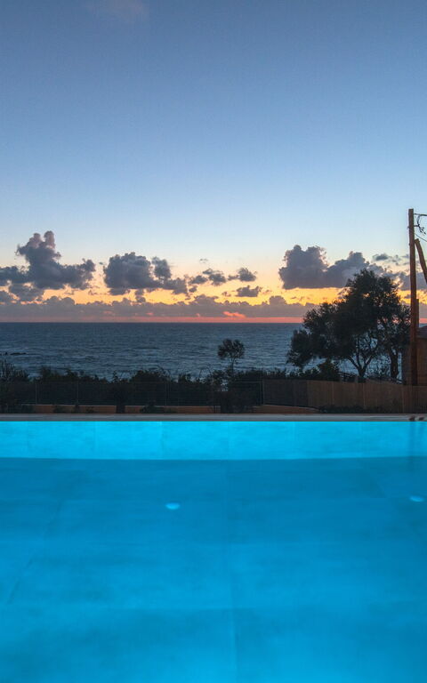 Villa Elais: bassin, Extérieur, Vues