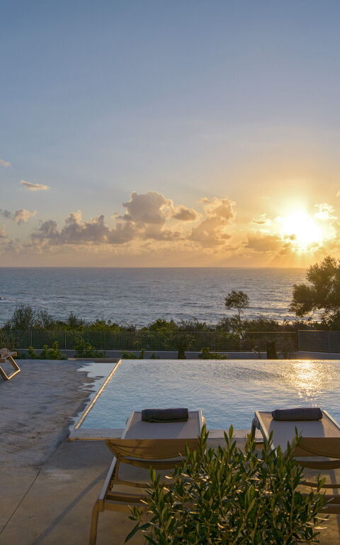 Villa Elais: bassin, Extérieur, Vues