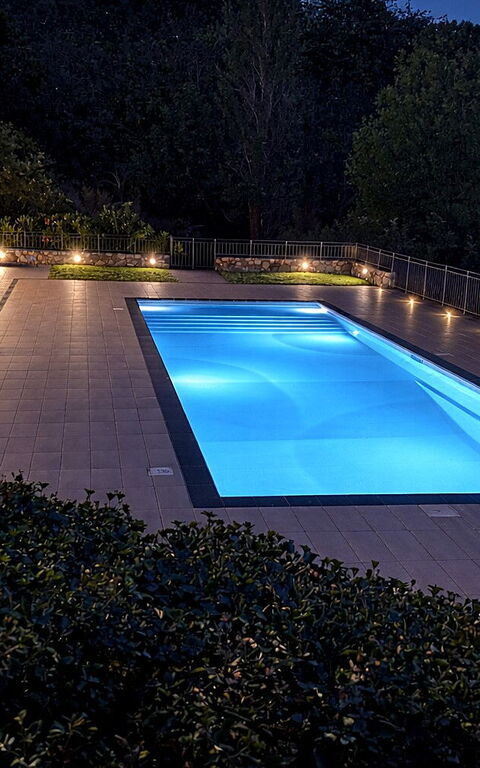 Le Driadi: bassin, Extérieur, Extérieurs