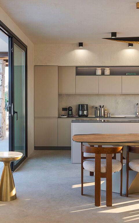 Eos Villa: Cuisine, Salle à manger