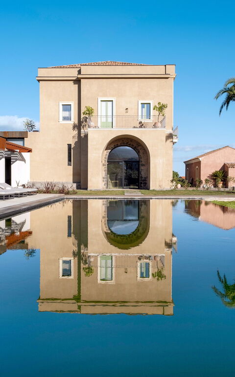 Fiumè: bassin, Extérieur, Extérieurs, Jardin