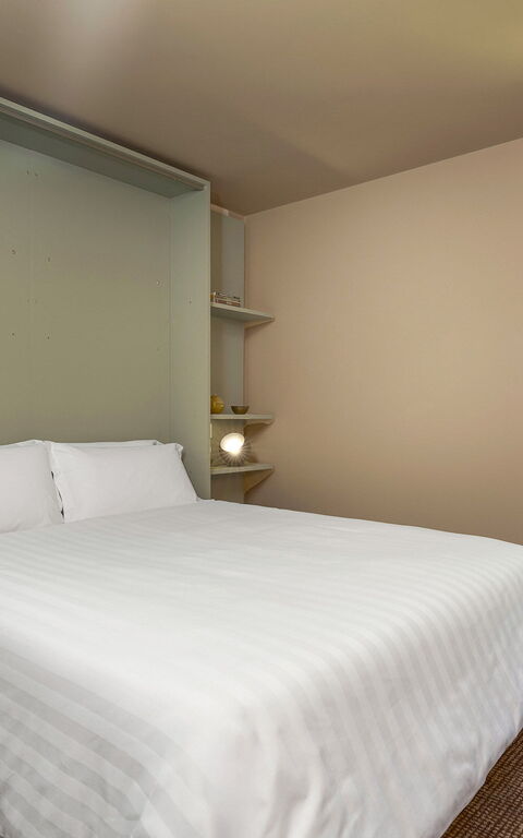 Fiumè: chambre à coucher