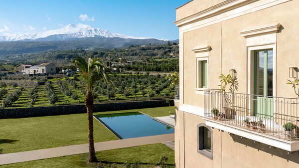 Fiumè: bassin, Extérieur, Extérieurs, Jardin, Vues