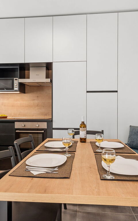 Villa Melia: Cuisine, Salle à manger