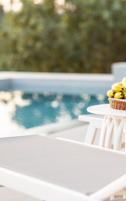 Villa Melia: bassin, Extérieur, Extérieurs