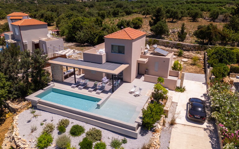 Villa Melia: bassin, Extérieur, Extérieurs