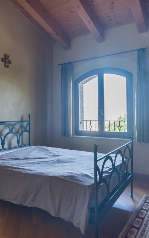 Villa Belvedere San Bartolo: chambre à coucher