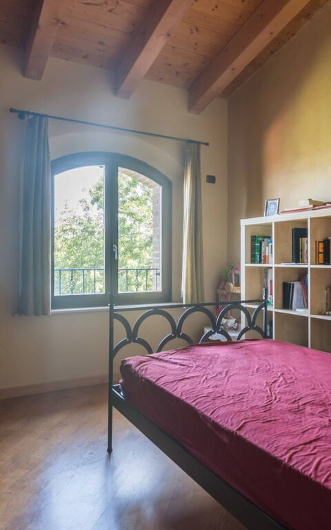 Villa Belvedere San Bartolo: chambre à coucher