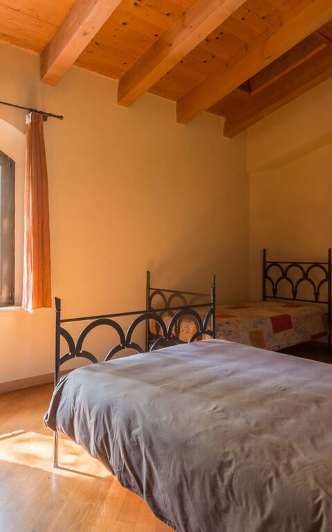 Villa Belvedere San Bartolo: chambre à coucher