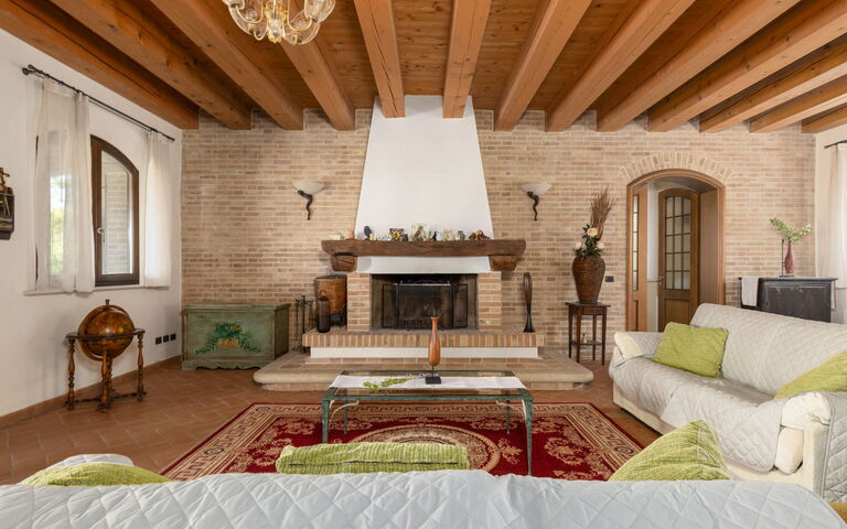 Villa Belvedere San Bartolo: Salon