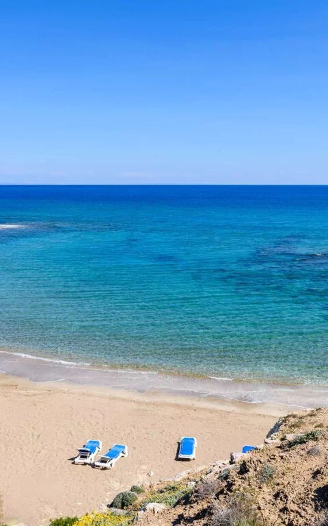 Royal Beachfront Villa: Été