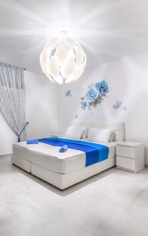 Serenity Seafront Villa: chambre à coucher