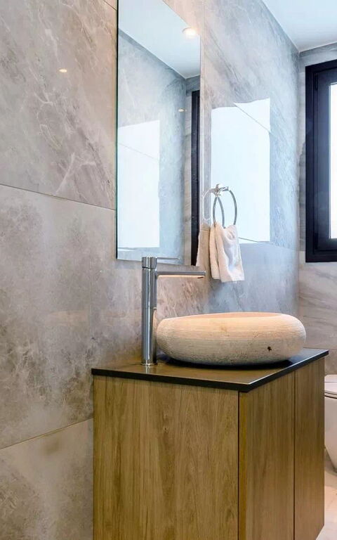 Serenity Seafront Villa: Salle de bain