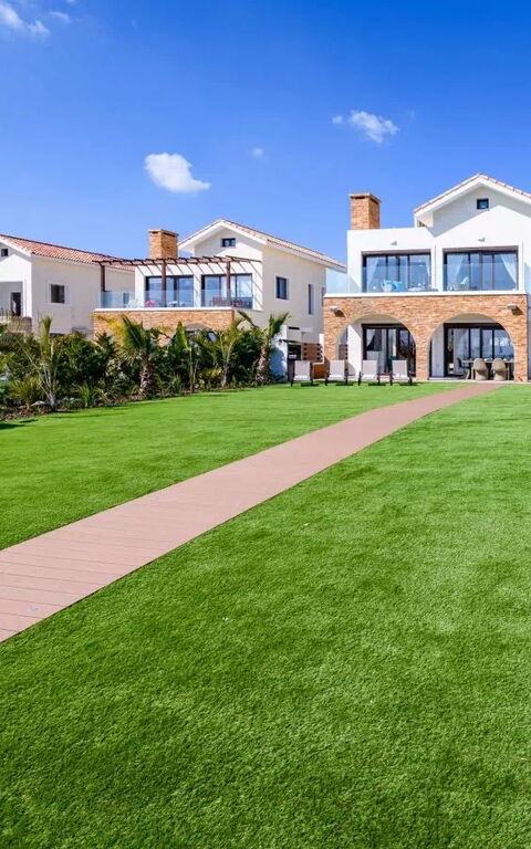 Serenity Seafront Villa: Extérieur, Extérieurs, Jardin