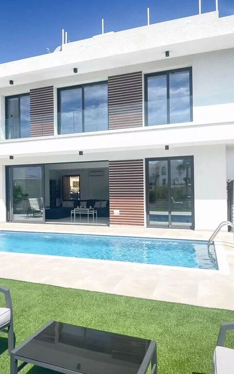 By the Beach - Royal Sapphire Villa: bassin, Extérieur, Extérieurs, Jardin