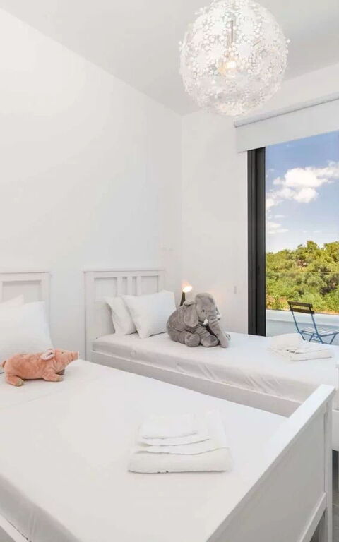 By the Beach - Sea Pearl Villa: chambre à coucher