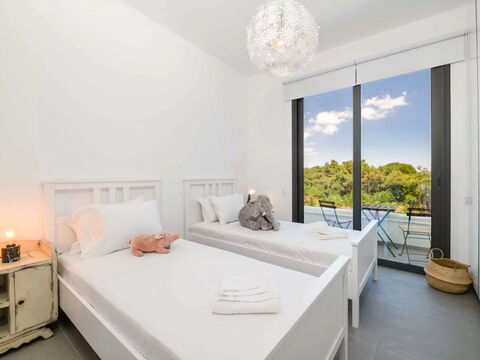 By the Beach - Sea Pearl Villa