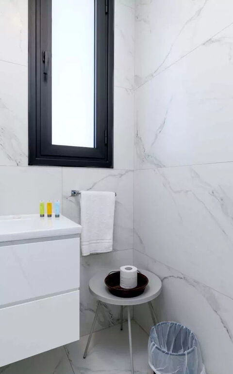 By the Beach - White Coral Villa: Salle de bain