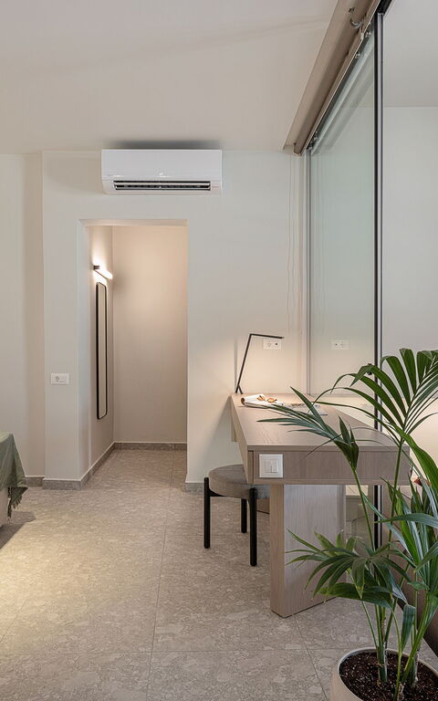 Ares Luxurious Residence: chambre à coucher