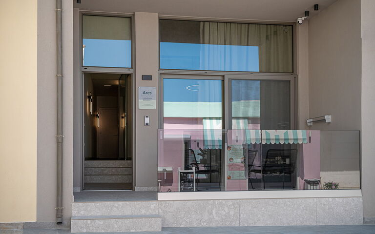 Ares Luxurious Residence: Balcon / Terrasse / Patio, Extérieur, Extérieurs