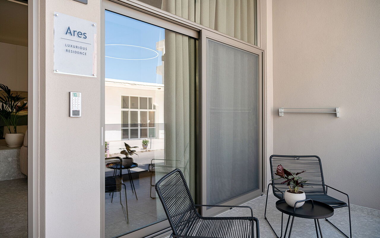 Ares Luxurious Residence: Balcon / Terrasse / Patio, Extérieur, Extérieurs