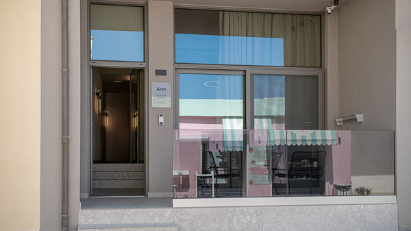 Ares Luxurious Residence: Balcon / Terrasse / Patio, Extérieur, Extérieurs