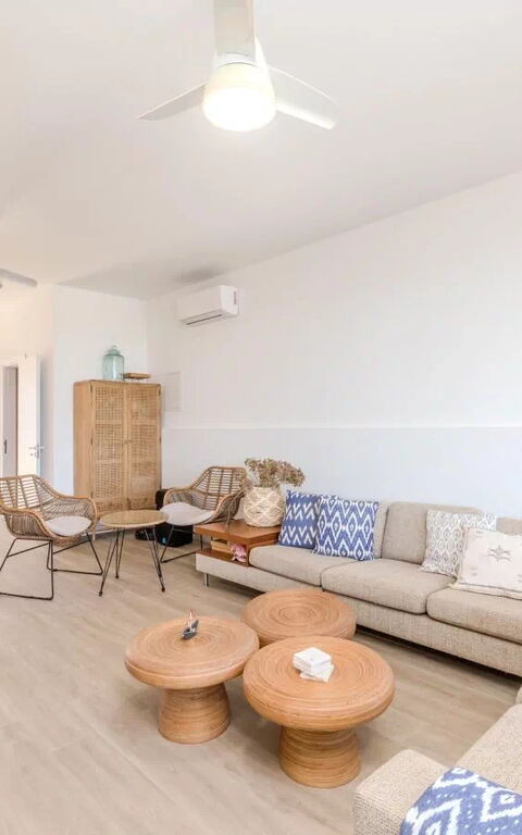 Aya Thekla Beach House: Salon
