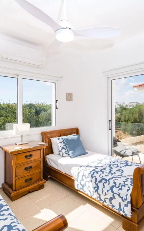 Ayia Triada Beach Gardens: chambre à coucher