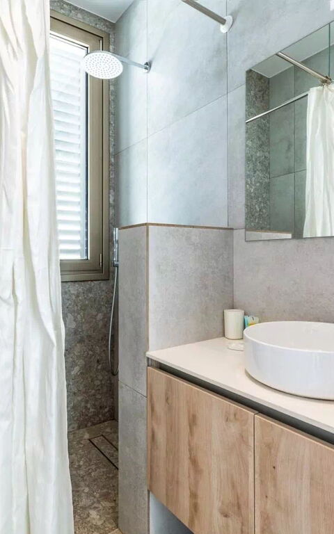 Azure Seaview - Ruby Villa: Salle de bain