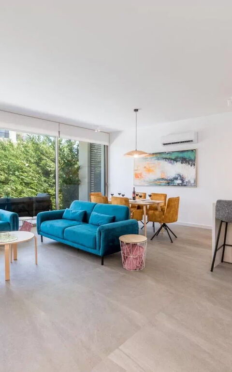 Azure Seaview - Ruby Villa: Salon