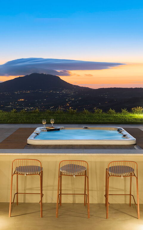 Villa Chabada: bassin, Extérieur, Extérieurs, jacuzzi, Vues