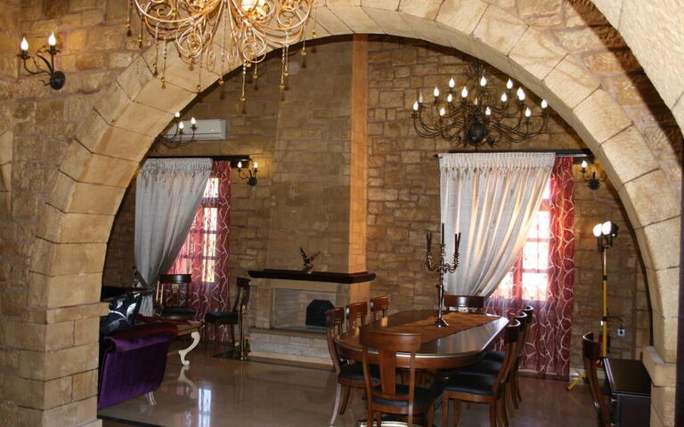 Logement Suite Price Elias