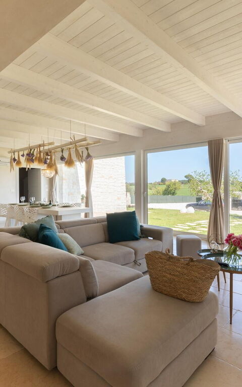 Villa Calanthia: Salon