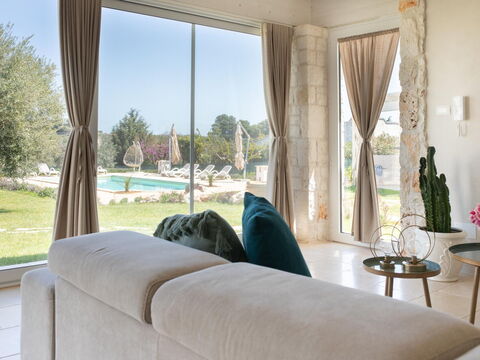 Villa Calanthia