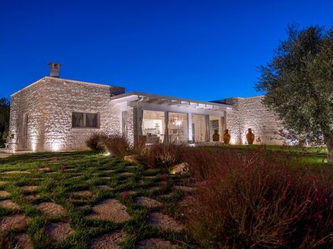 Villa Calanthia