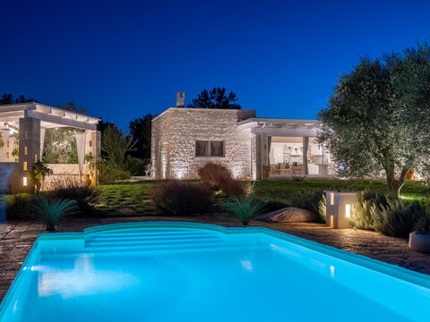 Villa Calanthia