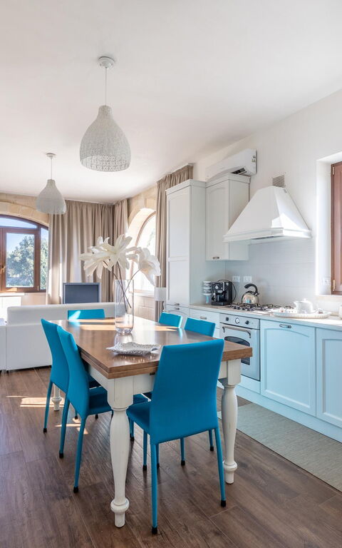 Villa Icaria: Cuisine, Salle à manger
