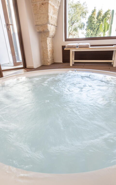 Villa Perla del Mare: jacuzzi