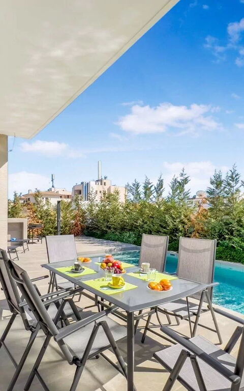 Azure Seaview- Garnet Villa: Balcon / Terrasse / Patio, bassin, Extérieur, Extérieurs