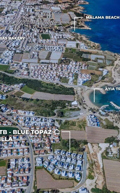 By the Beach - Blue Topaz Villa: Vues