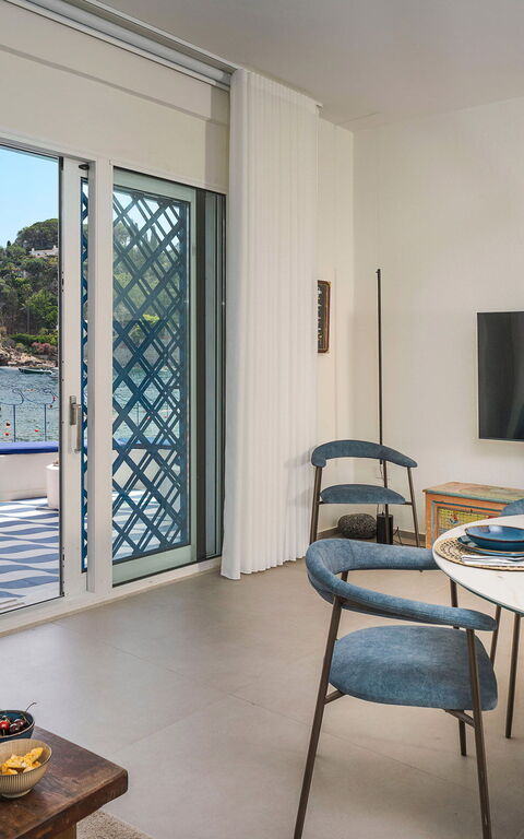La Prua Apartament: Cuisine, Salle à manger, Salon