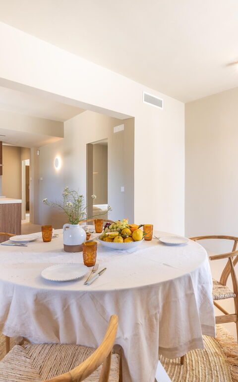 Villa Panacea: Salle à manger, Salon