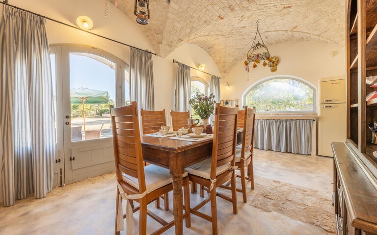 Sentiero della Valle: Cuisine, Salle à manger