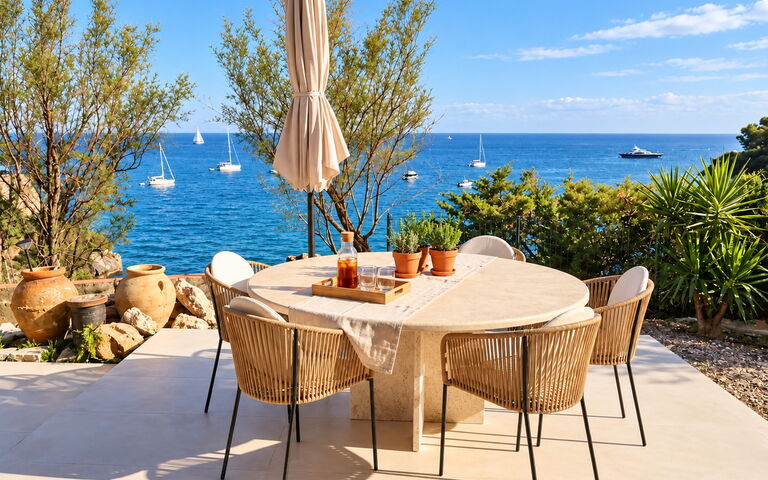 Roc Villa: Extérieur, Extérieurs, Vues