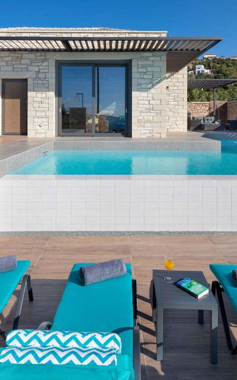 Villa Kronos