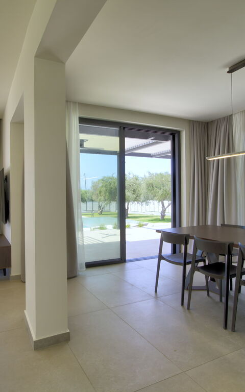 Villa Watanave: Salle à manger