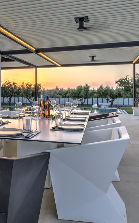 Villa Watanave: Balcon / Terrasse / Patio, Été, Extérieur, Extérieurs, Printemps