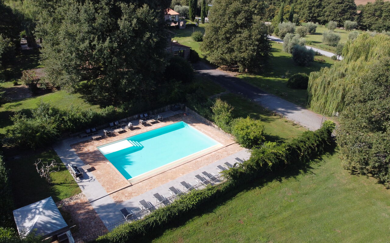 Borgo di Campagna Il Tesoro: bassin, Extérieur, Extérieurs, Jardin